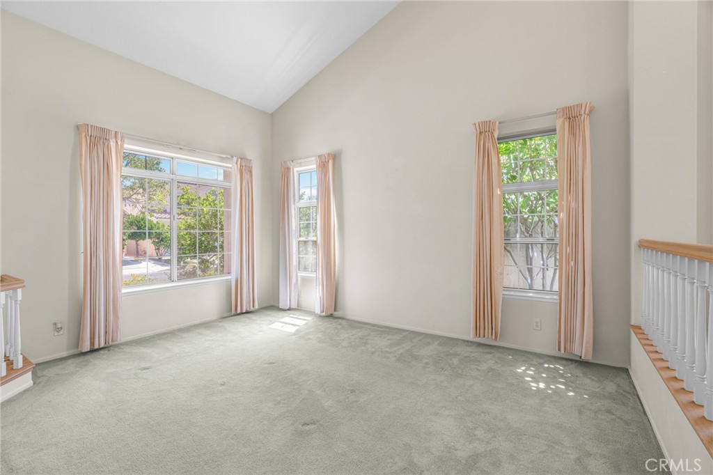 MLS #WS25261138 image #8