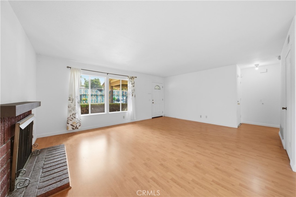 MLS #WS25261166 image #3