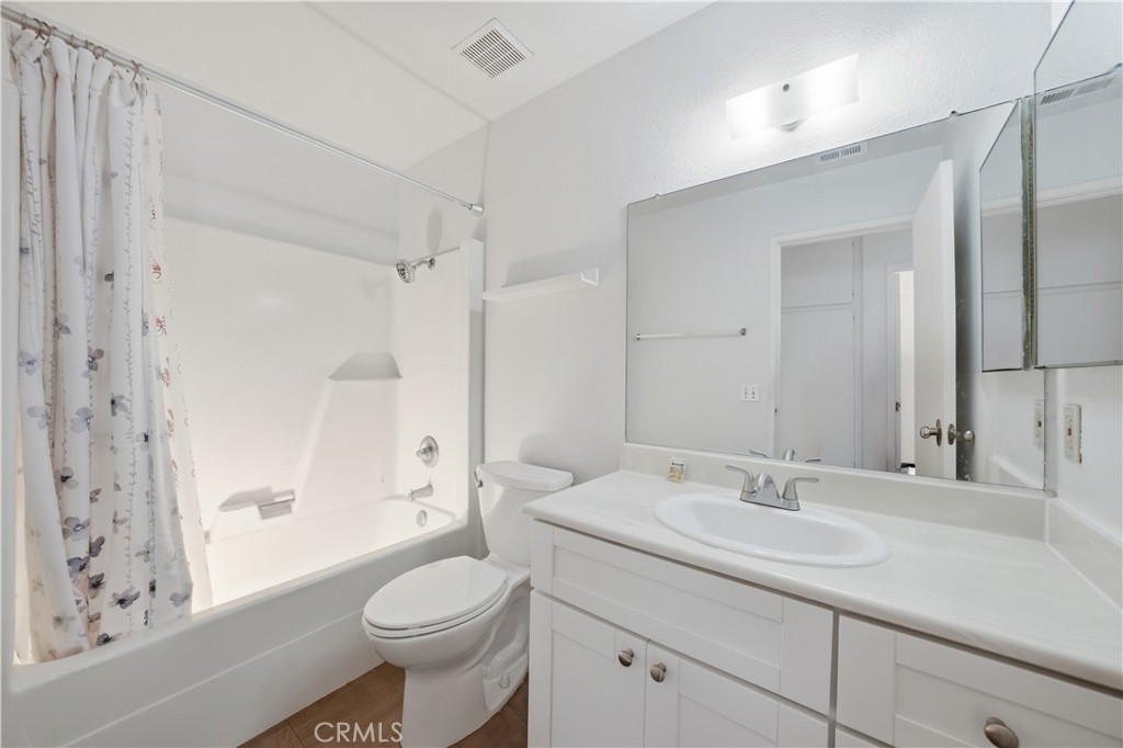 MLS #WS25261166 image #8