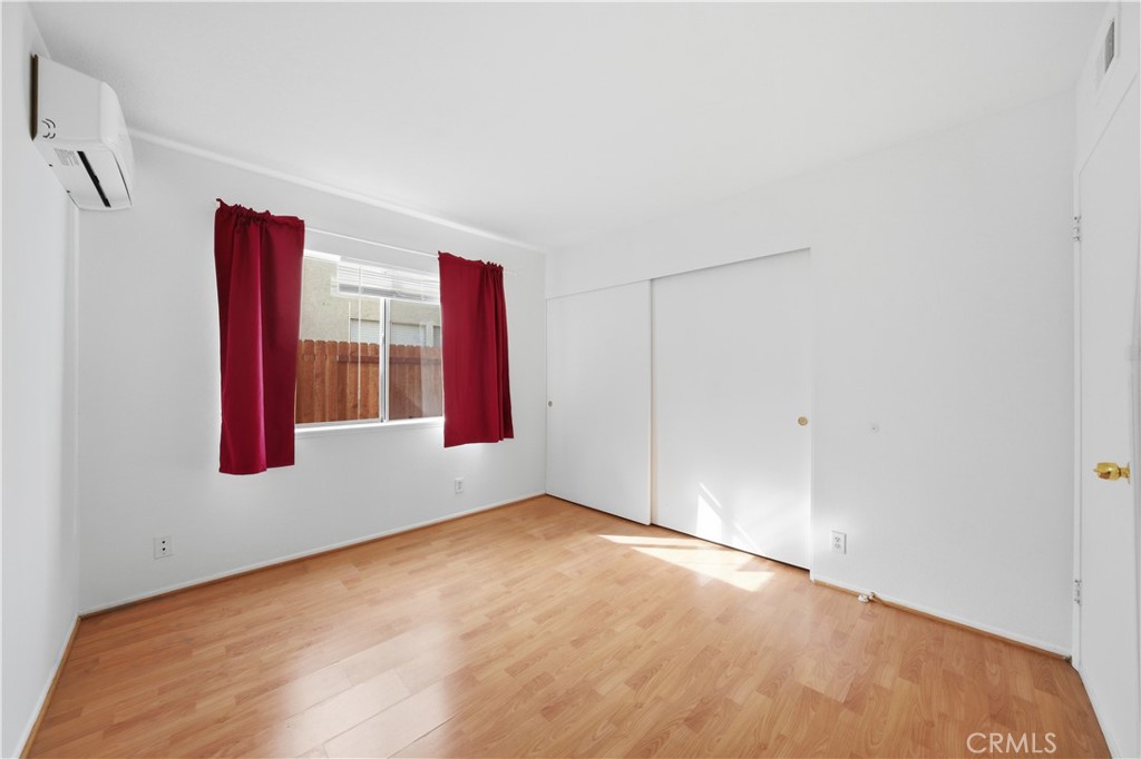 MLS #WS25261166 image #9