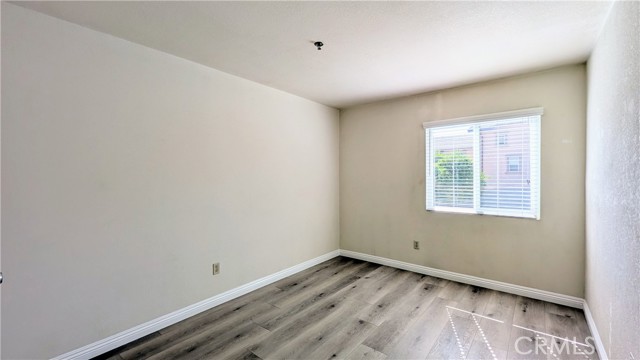 MLS #WS25261229 image #12