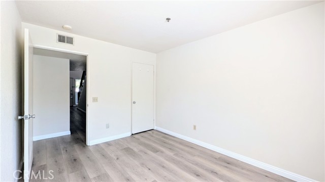 MLS #WS25261229 image #13