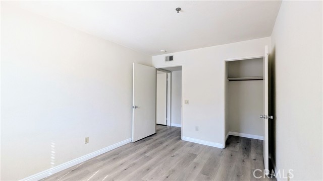 MLS #WS25261229 image #15