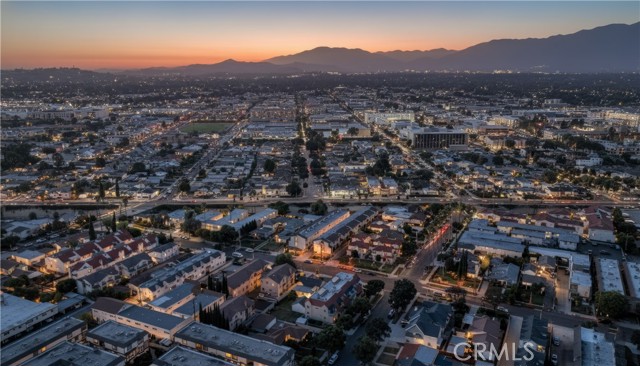 MLS #WS25261229 image #20