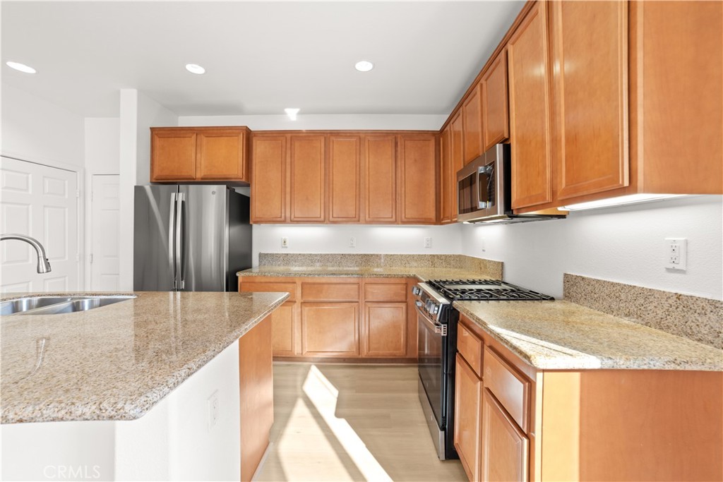 MLS #WS25261316 image #16