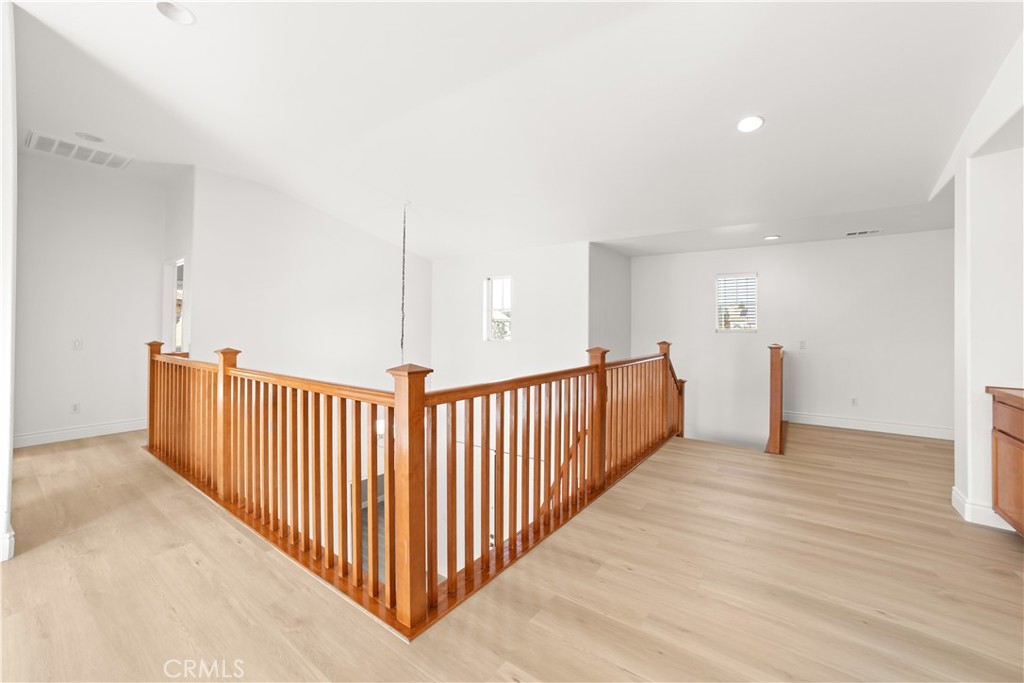 MLS #WS25261316 image #23