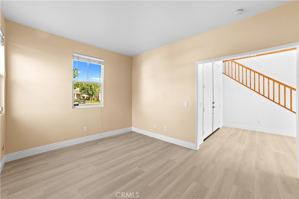 MLS #WS25261316 image #8