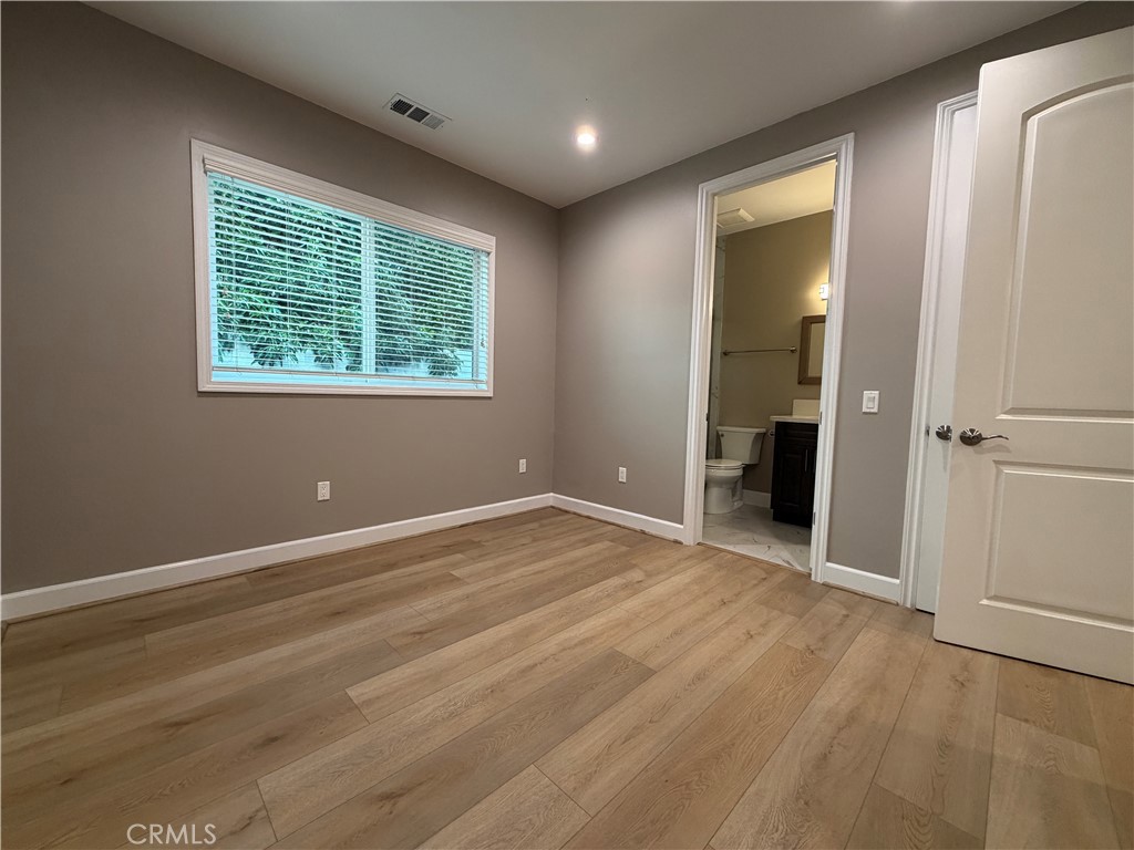 MLS #WS25261501 image #5