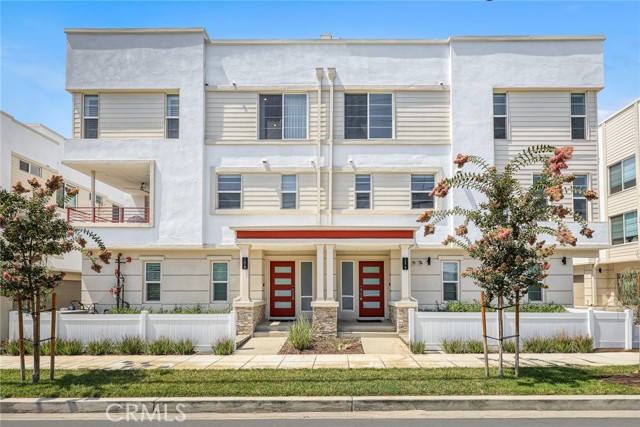 MLS #WS25261698 image #1