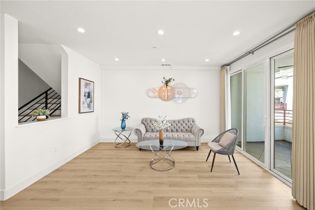 MLS #WS25261698 image #10