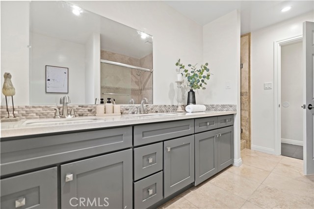 MLS #WS25261873 image #16