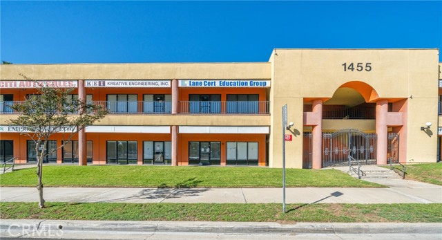 MLS #WS25261877 image #2