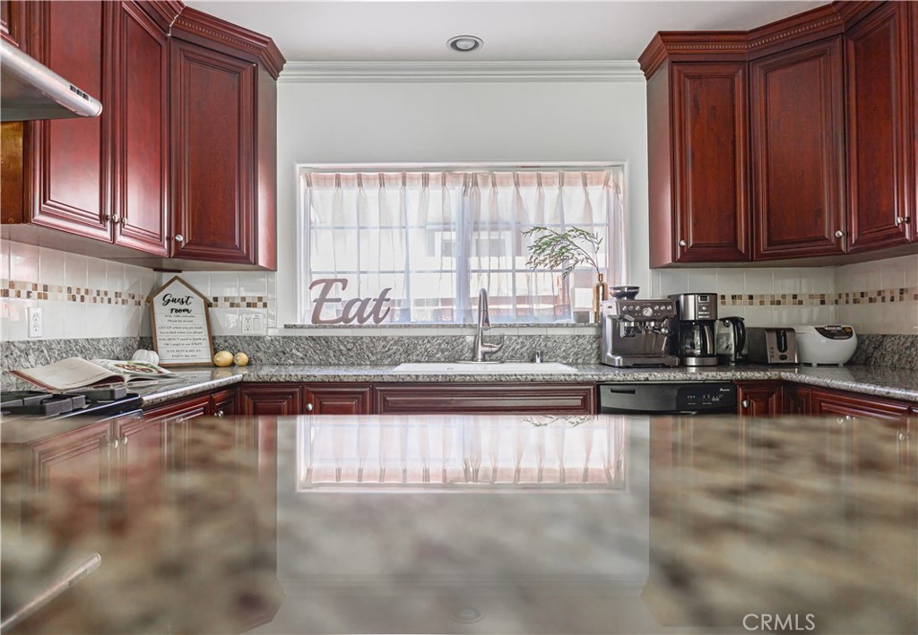 MLS #WS25262097 image #4