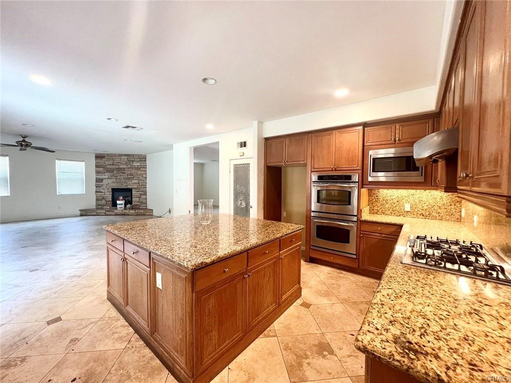 MLS #WS25262102 image #15