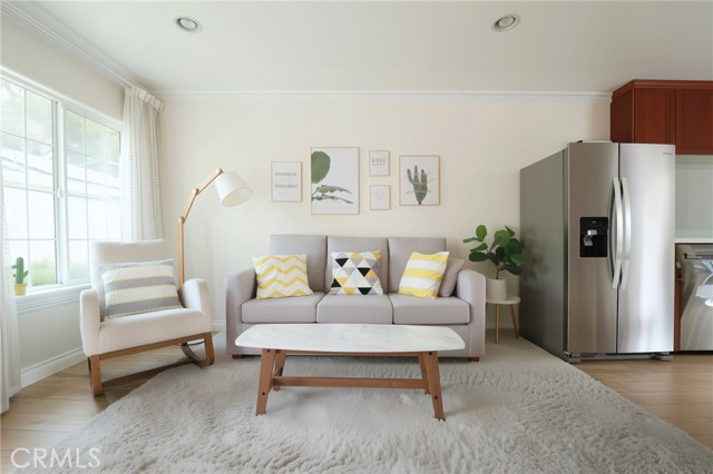 MLS #WS25262097 image #1