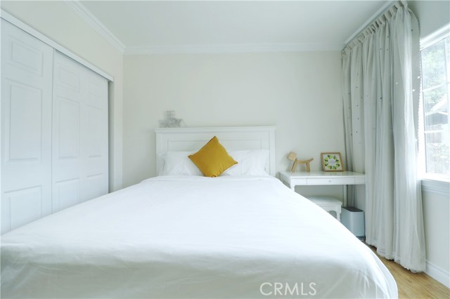 MLS #WS25262097 image #9