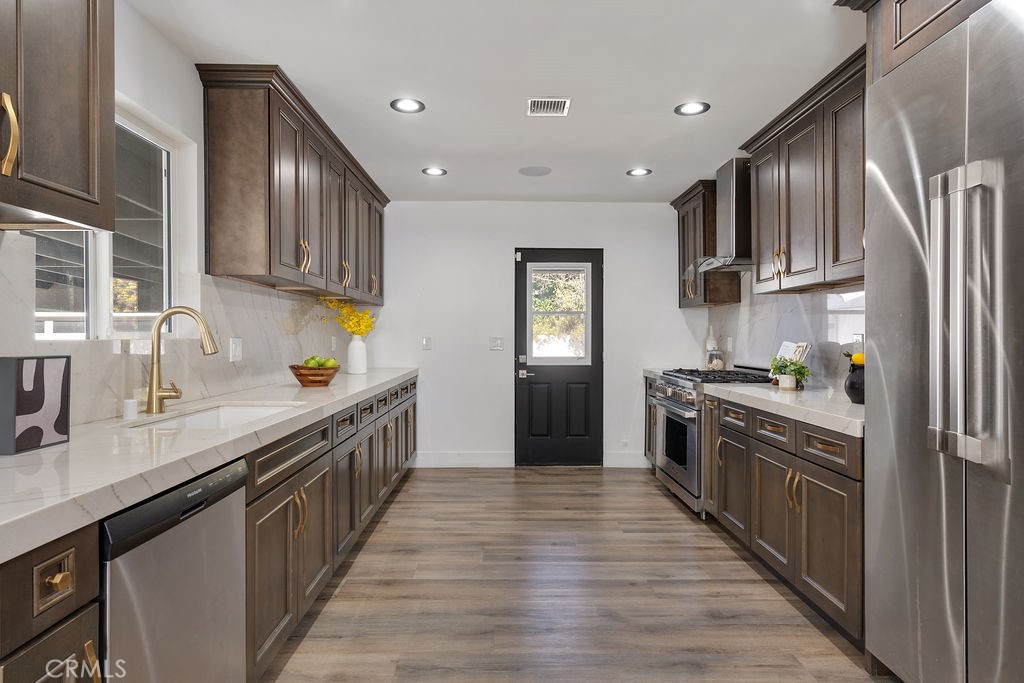 MLS #WS25262215 image #14