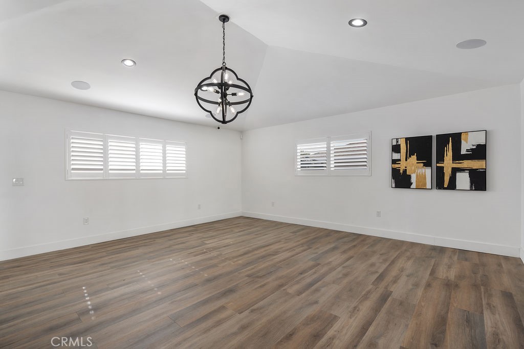 MLS #WS25262215 image #22