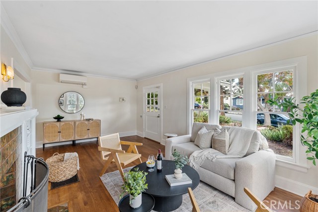 MLS #WS25262229 image #2