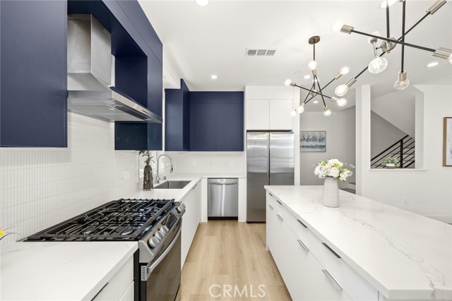 MLS #WS25261698 image #14