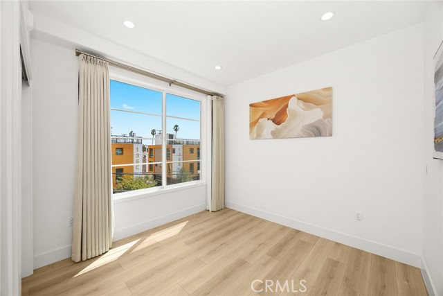 MLS #WS25261698 image #23