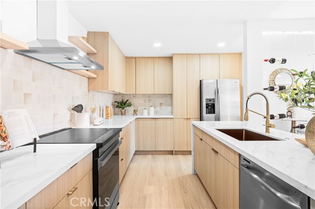 MLS #WS25262410 image #10