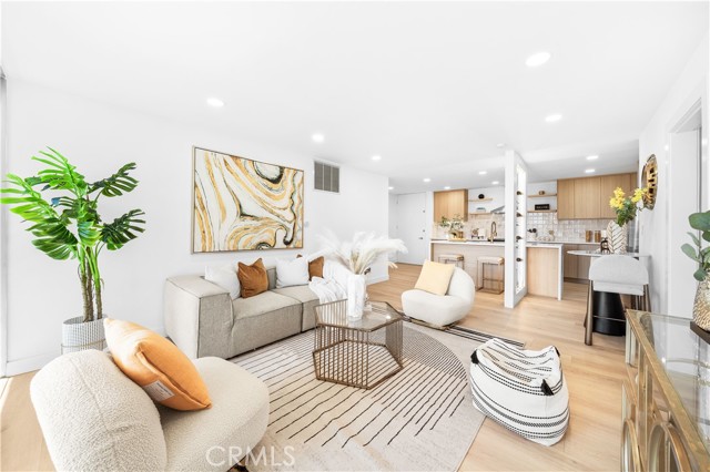 MLS #WS25262410 image #14