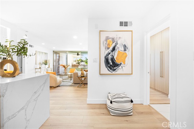 MLS #WS25262410 image #5