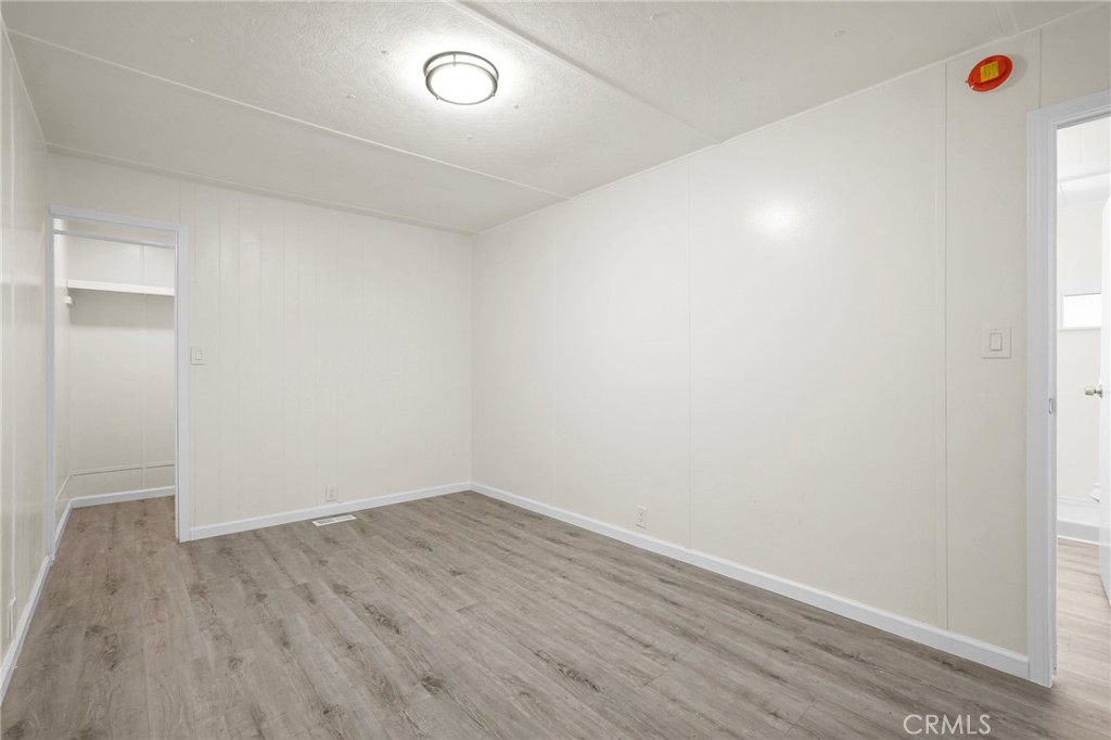 MLS #WS25262466 image #16