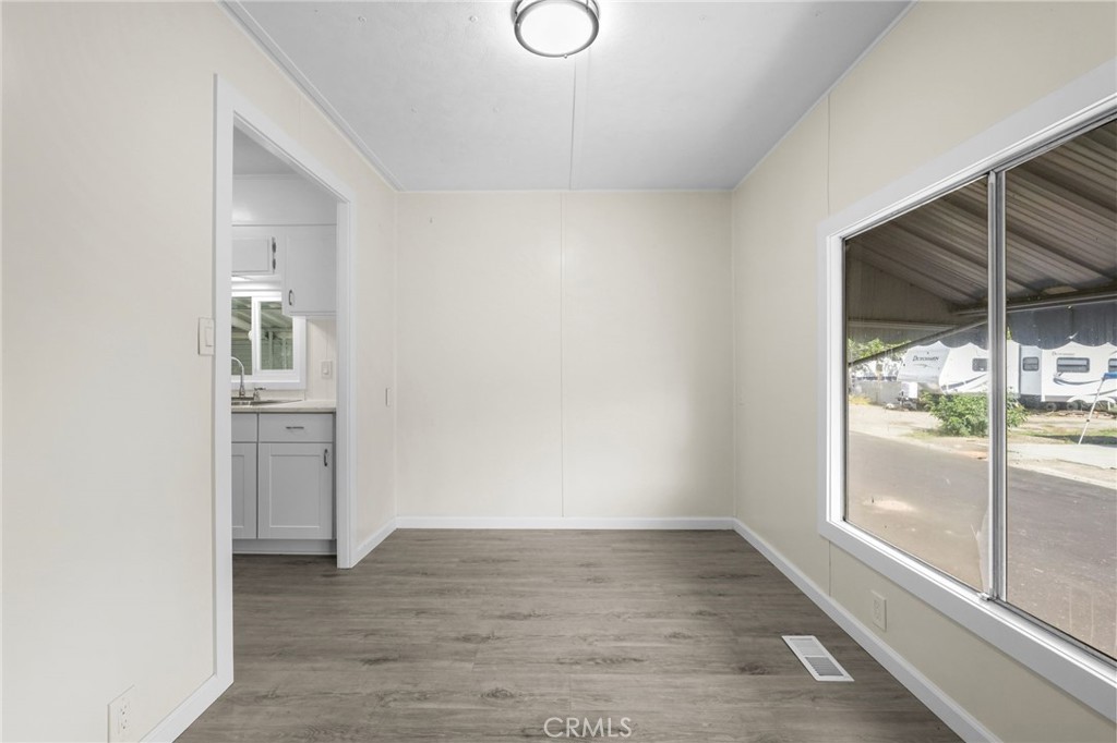 MLS #WS25262466 image #8