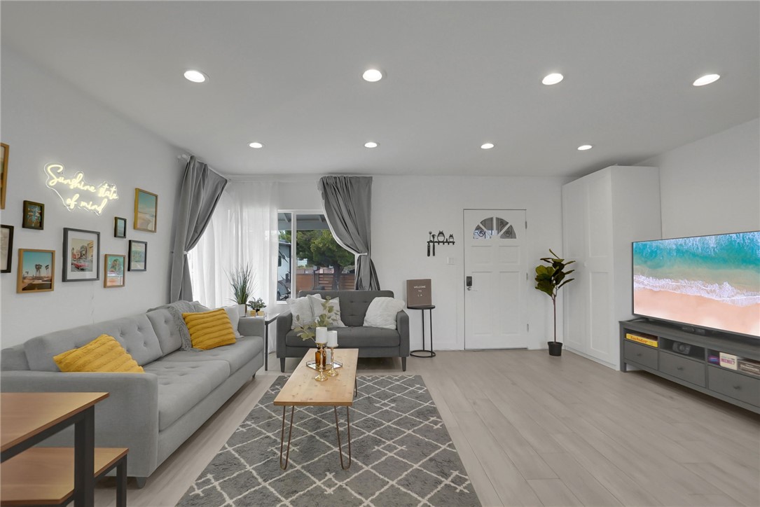 MLS #WS25262744 image #2