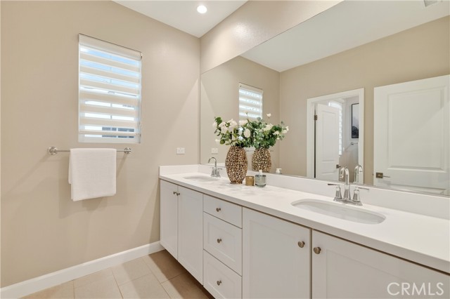 MLS #WS25262777 image #14