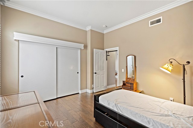 MLS #WS25262794 image #15