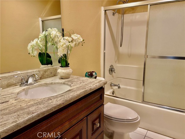 MLS #WS25262887 image #9