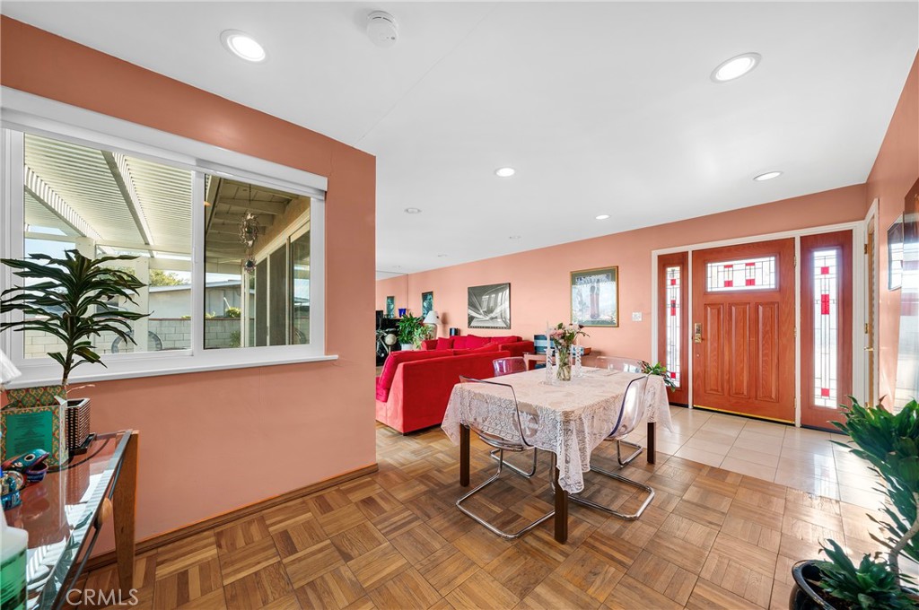 MLS #WS25263257 image #10