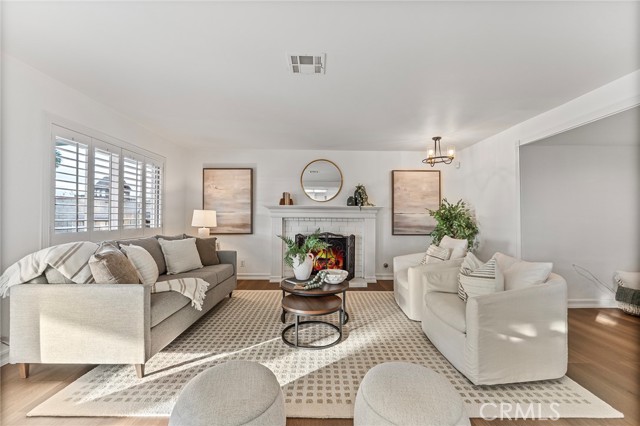 MLS #WS25263355 image #14