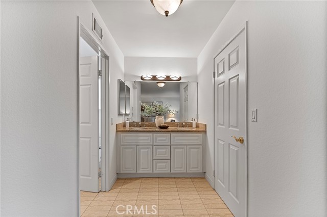 MLS #WS25263355 image #31