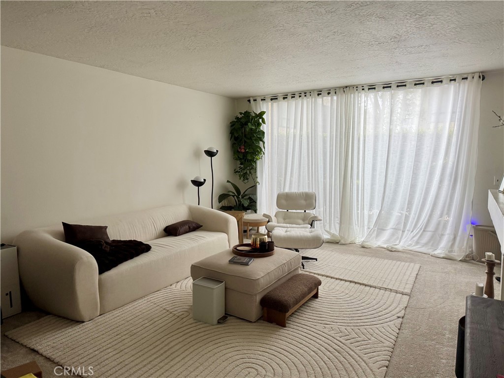 MLS #WS25263465 image #1