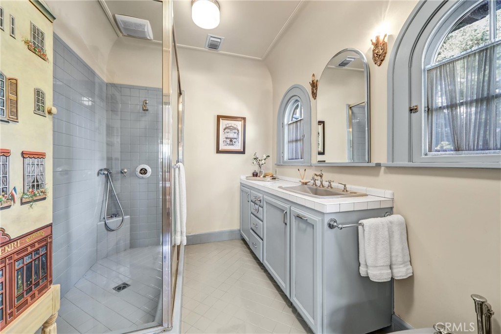 MLS #WS25263497 image #37