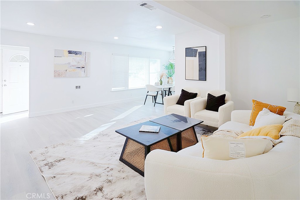 MLS #WS25263741 image #8