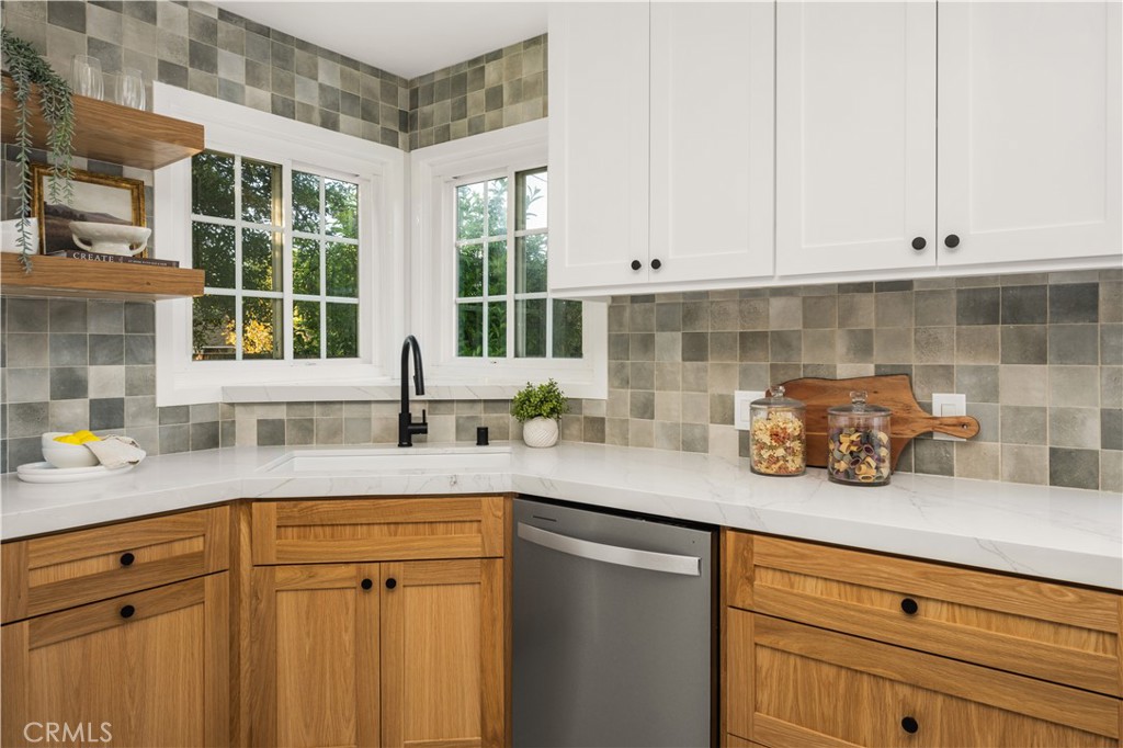 MLS #WS25263839 image #11