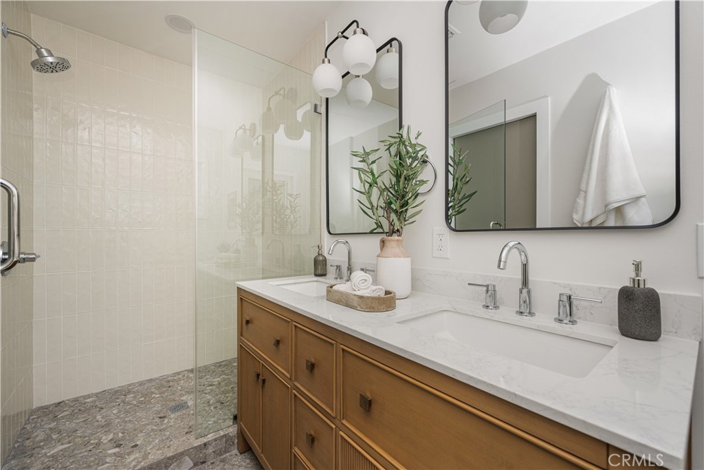 MLS #WS25263839 image #14