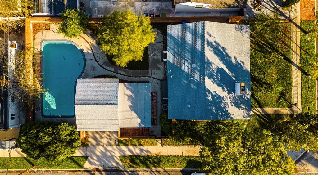 MLS #WS25263839 image #3