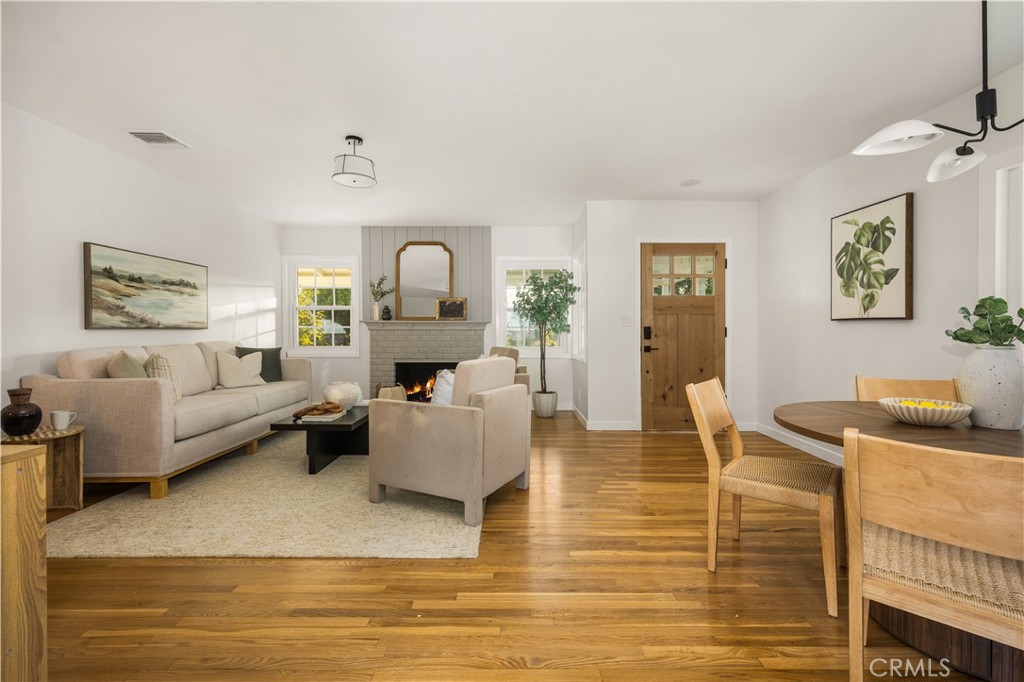 MLS #WS25263839 image #5