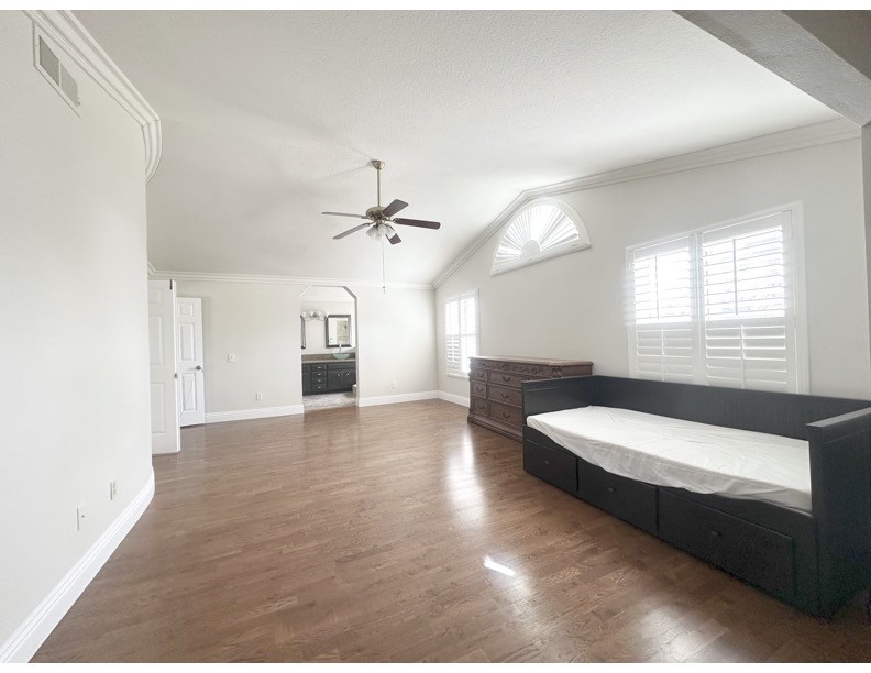 MLS #WS25263844 image #8