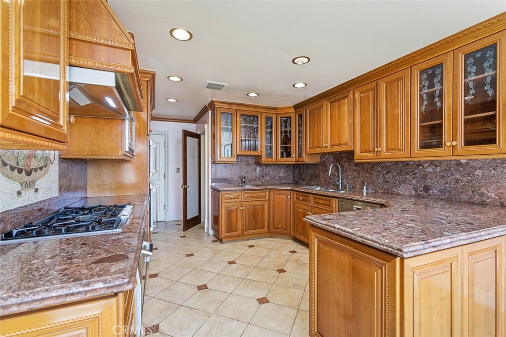 MLS #WS25263863 image #11