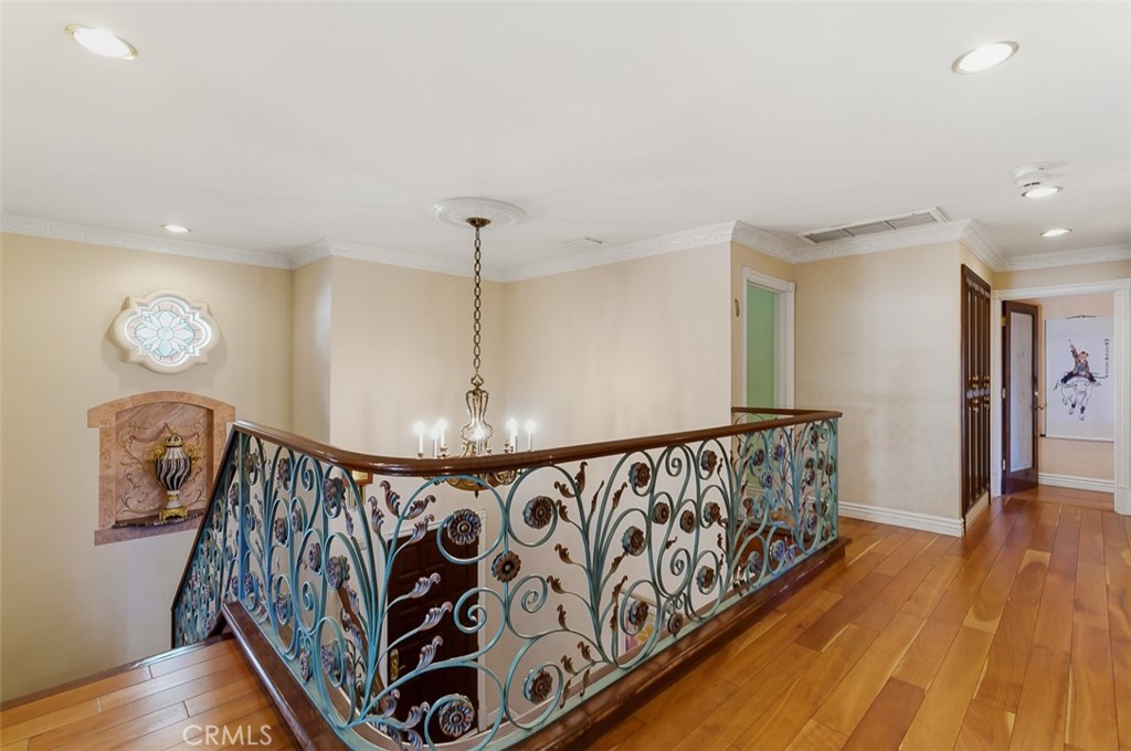 MLS #WS25263863 image #20