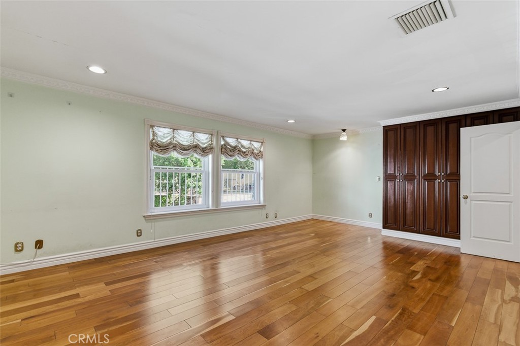 MLS #WS25263863 image #25