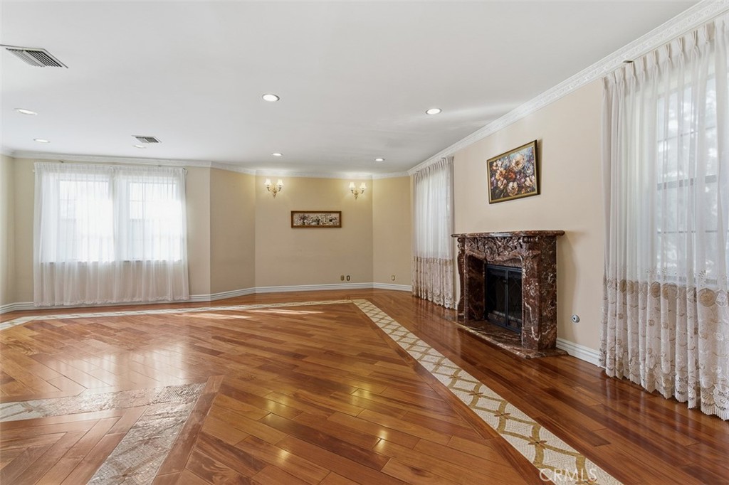 MLS #WS25263863 image #5