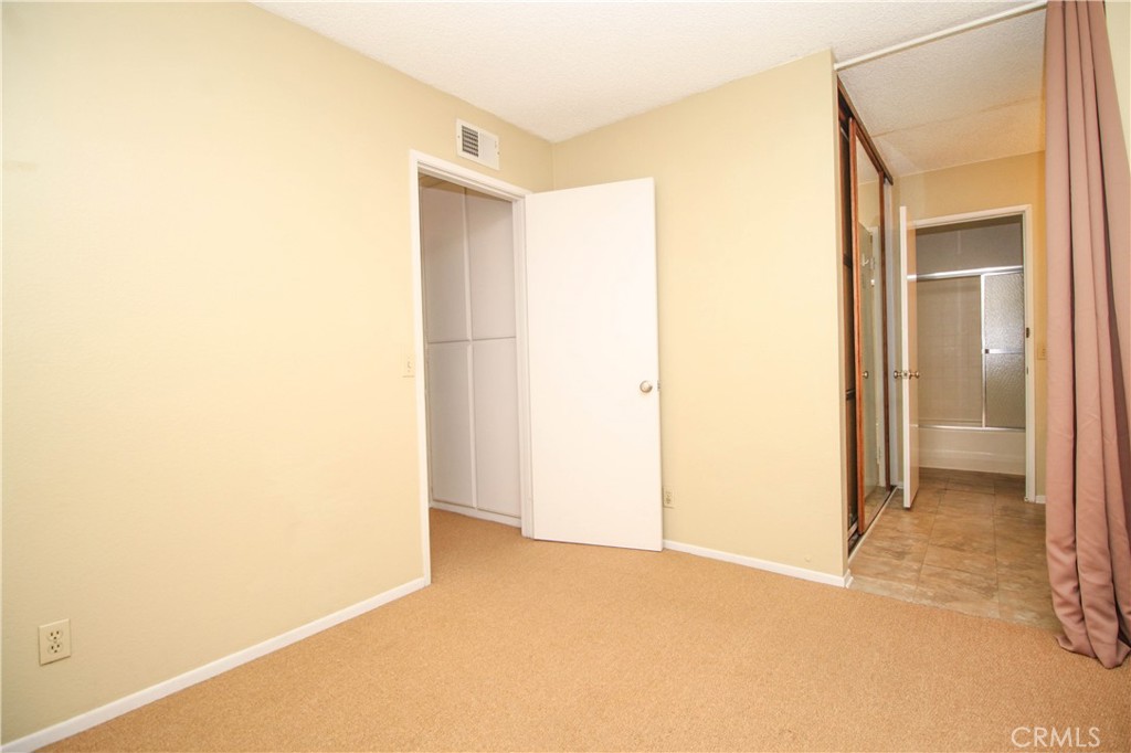 MLS #WS25263993 image #2